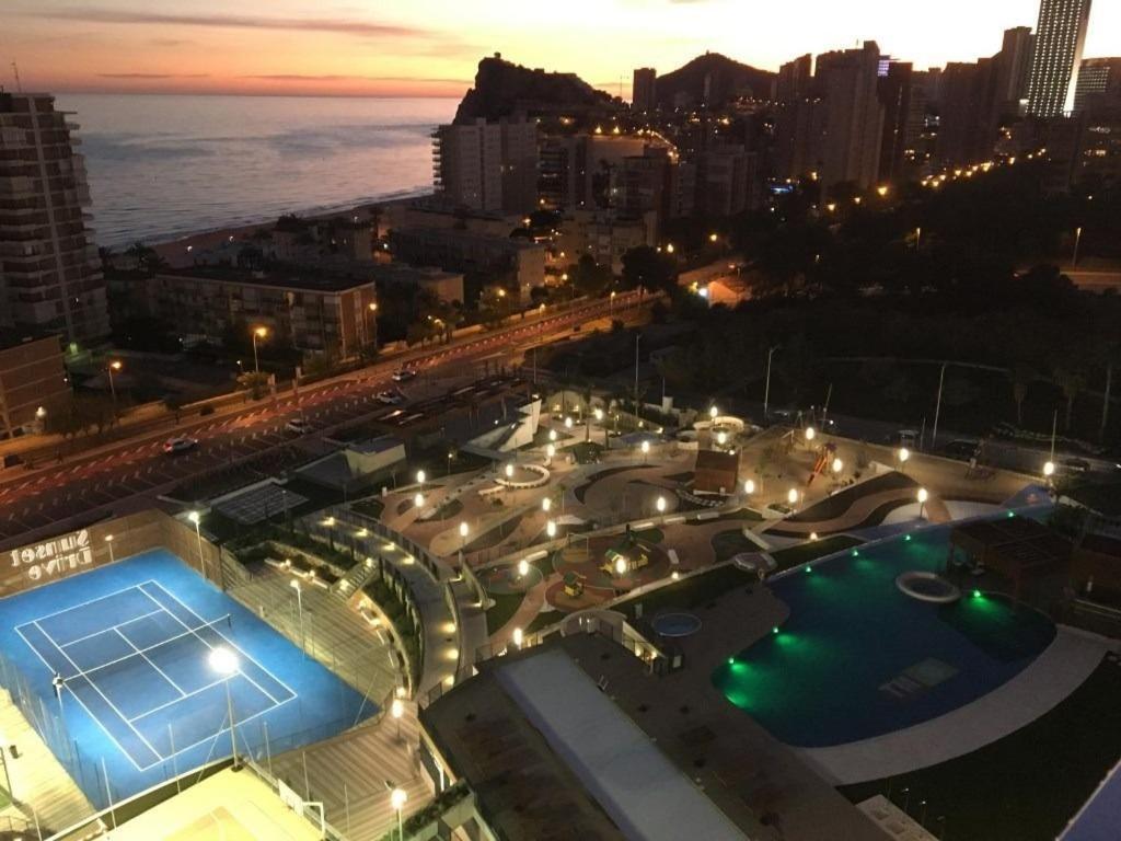 Sunset Drive, Cerca De La Playa Poniente Appartement Benidorm Buitenkant foto